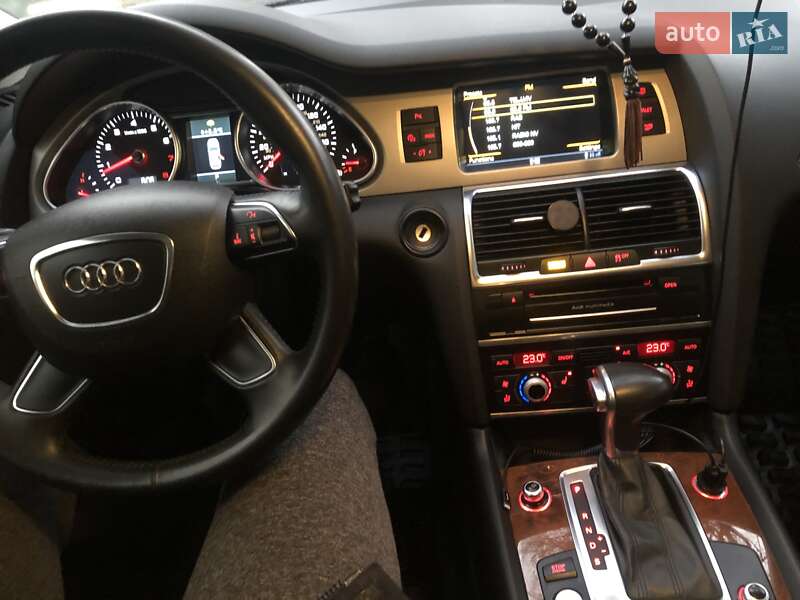 Внедорожник / Кроссовер Audi Q7 2015 в Ровно фото 5 Внедорожник / Кроссовер Audi Q7 2015 в Ровно