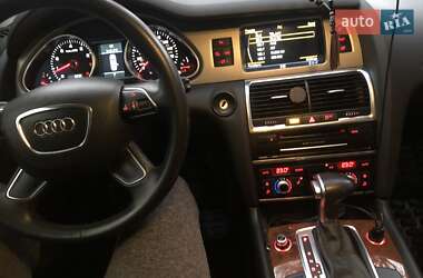 Позашляховик / Кросовер Audi Q7 2015 в 
