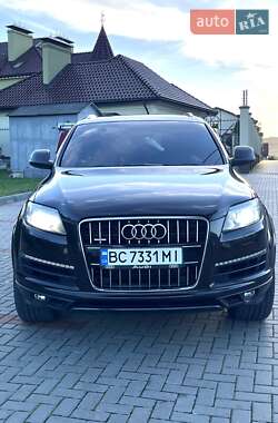 Внедорожник / Кроссовер Audi Q7 2011 в 