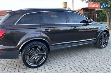 Внедорожник / Кроссовер Audi Q7 2011 в 