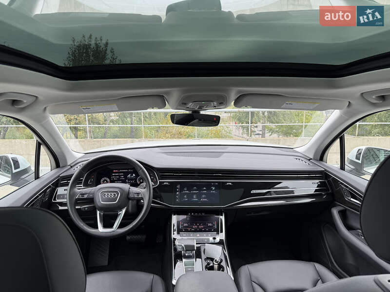 Позашляховик / Кросовер Audi Q7 2023 в Києві