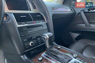 Внедорожник / Кроссовер Audi Q7 2011 в 