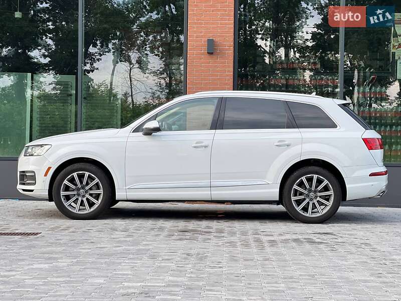 Внедорожник / Кроссовер Audi Q7 2018 в Киеве