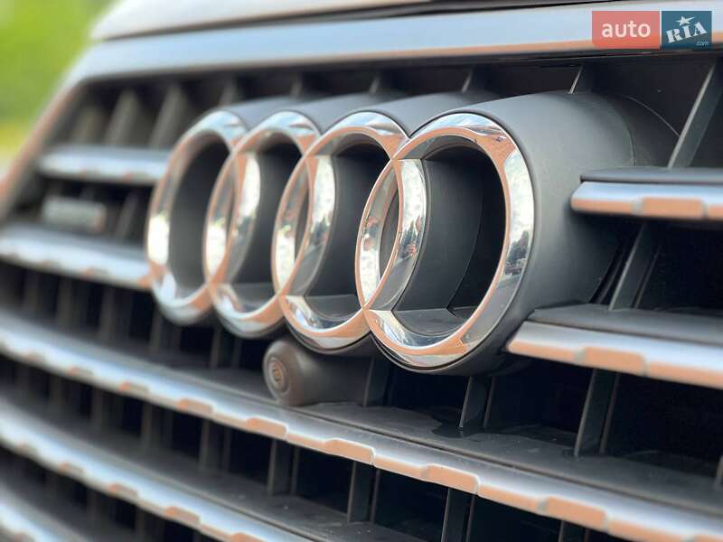 Внедорожник / Кроссовер Audi Q7 2018 в Киеве