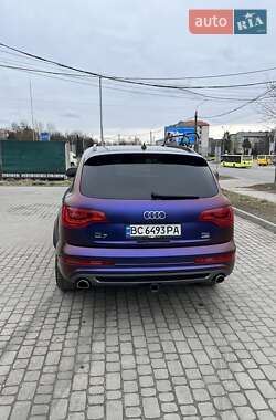 Позашляховик / Кросовер Audi Q7 2013 в 