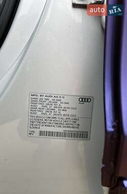 Позашляховик / Кросовер Audi Q7 2013 в 