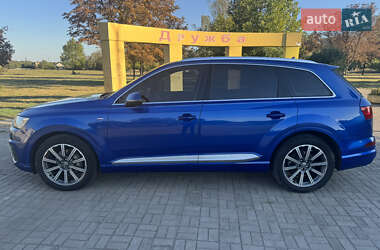 Позашляховик / Кросовер Audi Q7 2016 в Синельниковому