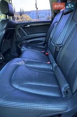 Позашляховик / Кросовер Audi Q7 2014 в 
