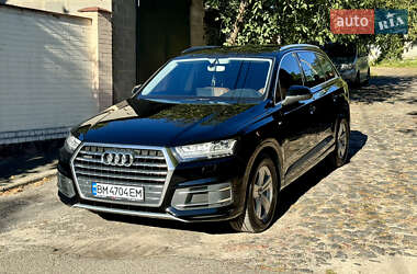 Позашляховик / Кросовер Audi Q7 2016 в 