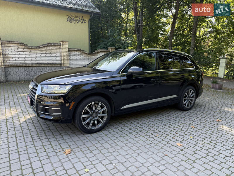 Позашляховик / Кросовер Audi Q7 2017 в Львові