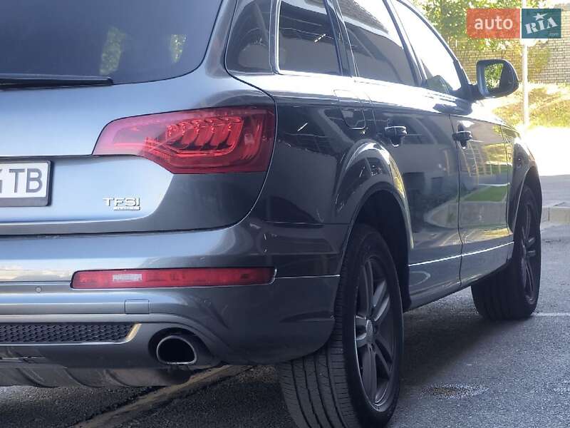 Позашляховик / Кросовер Audi Q7 2015 в Львові
