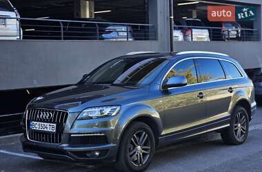 Внедорожник / Кроссовер Audi Q7 2015 в 