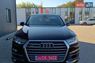 Внедорожник / Кроссовер Audi Q7 2017 в 
