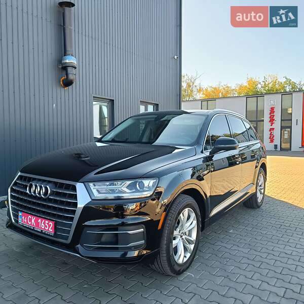Позашляховик / Кросовер Audi Q7 2017 в Дубні