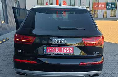 Внедорожник / Кроссовер Audi Q7 2017 в 