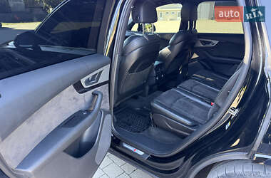 Внедорожник / Кроссовер Audi Q7 2015 в 