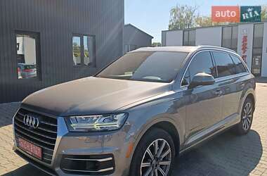 Позашляховик / Кросовер Audi Q7 2017 в Дубні