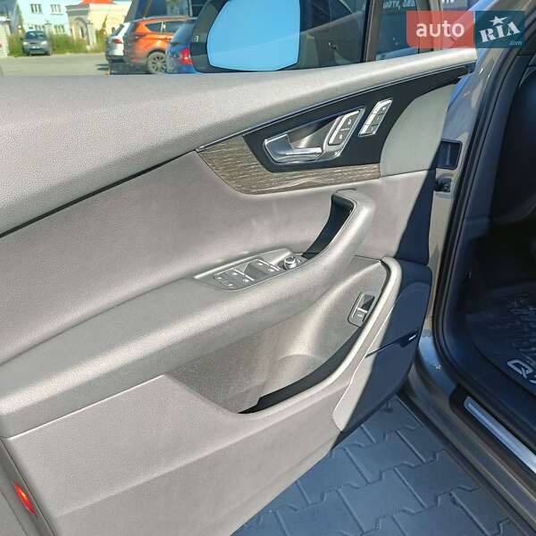 Внедорожник / Кроссовер Audi Q7 2017 в Дубно фото 54 Внедорожник / Кроссовер Audi Q7 2017 в Дубно