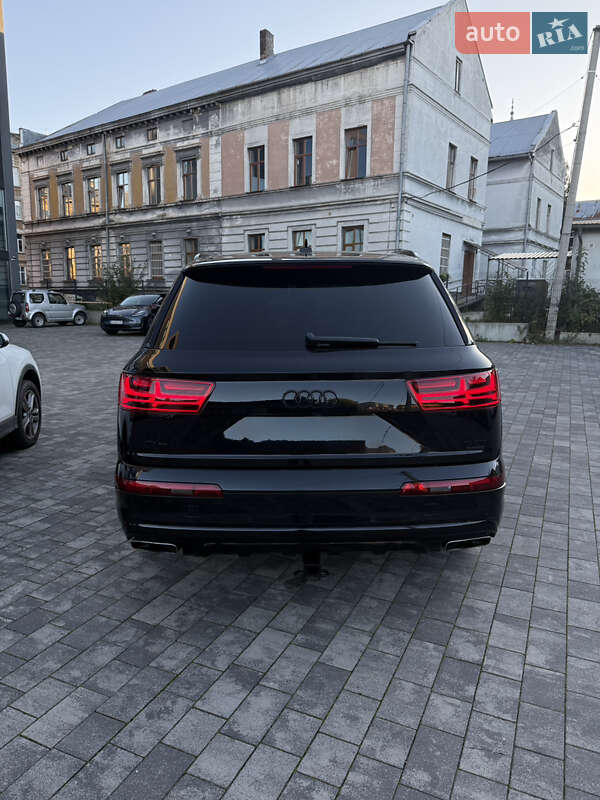 Audi Q7 2016