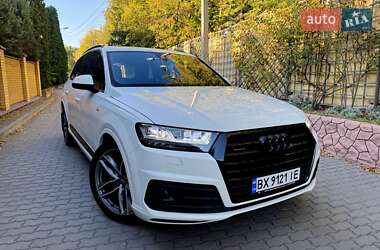 Внедорожник / Кроссовер Audi Q7 2017 в Хмельницком