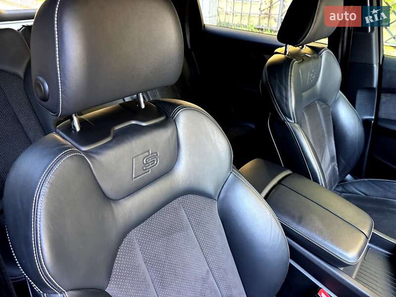 Позашляховик / Кросовер Audi Q7 2017 в Хмельницькому