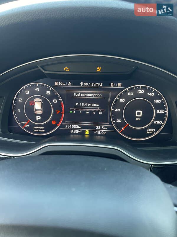 Позашляховик / Кросовер Audi Q7 2017 в Володимирі