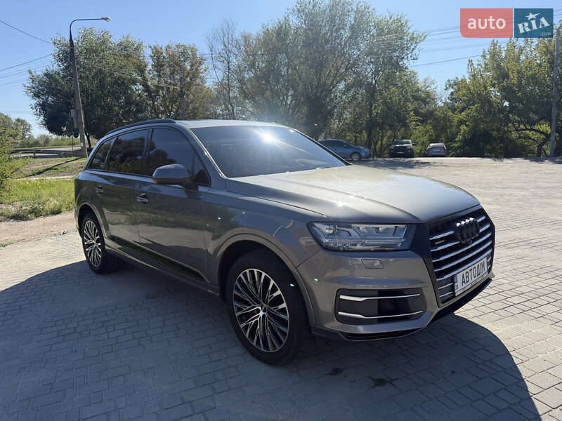 Позашляховик / Кросовер Audi Q7 2015 в Запоріжжі
