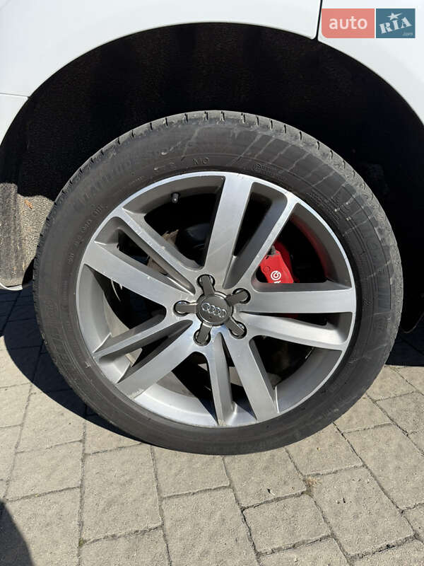 Позашляховик / Кросовер Audi Q7 2011 в Дрогобичі