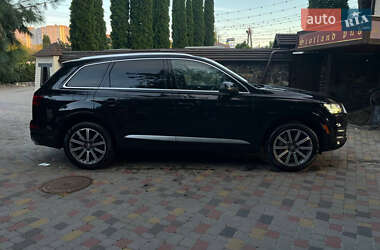 Позашляховик / Кросовер Audi Q7 2016 в 