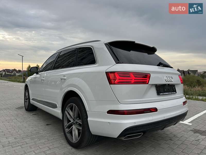 Позашляховик / Кросовер Audi Q7 2016 в Ковелі