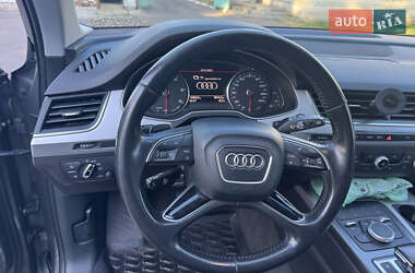 Позашляховик / Кросовер Audi Q7 2016 в 
