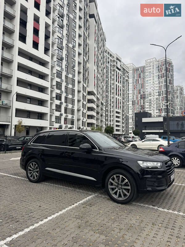 Внедорожник / Кроссовер Audi Q7 2018 в Киеве