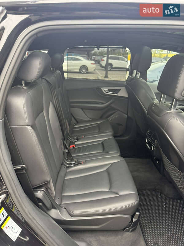 Внедорожник / Кроссовер Audi Q7 2018 в Киеве