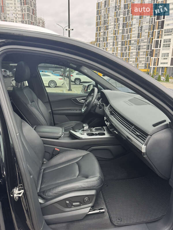 Внедорожник / Кроссовер Audi Q7 2018 в Киеве