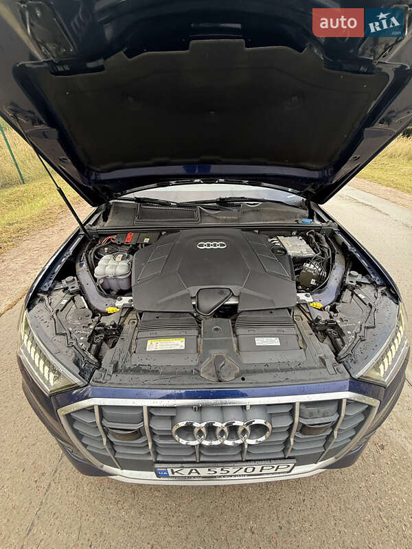 Внедорожник / Кроссовер Audi Q7 2020 в Киеве