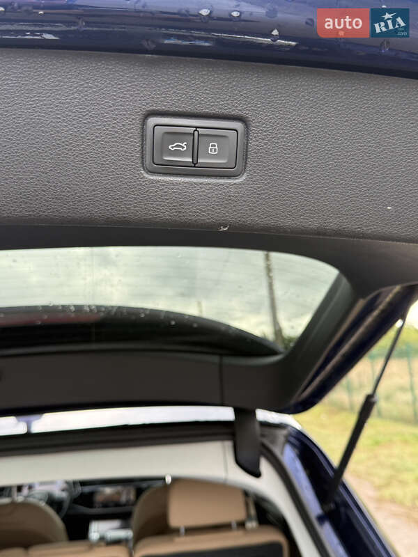 Внедорожник / Кроссовер Audi Q7 2020 в Киеве