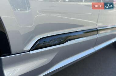 Внедорожник / Кроссовер Audi Q7 2021 в 