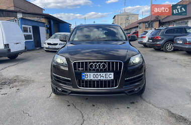 Позашляховик / Кросовер Audi Q7 2012 в 