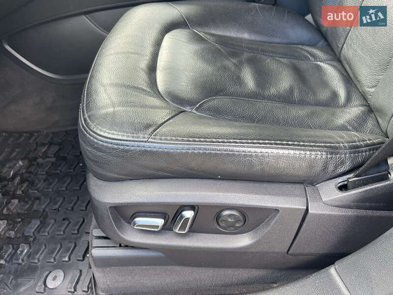 Позашляховик / Кросовер Audi Q7 2012 в Полтаві