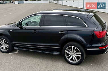 Внедорожник / Кроссовер Audi Q7 2015 в 