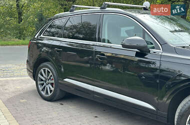Внедорожник / Кроссовер Audi Q7 2017 в 