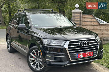 Внедорожник / Кроссовер Audi Q7 2017 в 