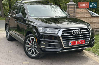 Внедорожник / Кроссовер Audi Q7 2017 в 