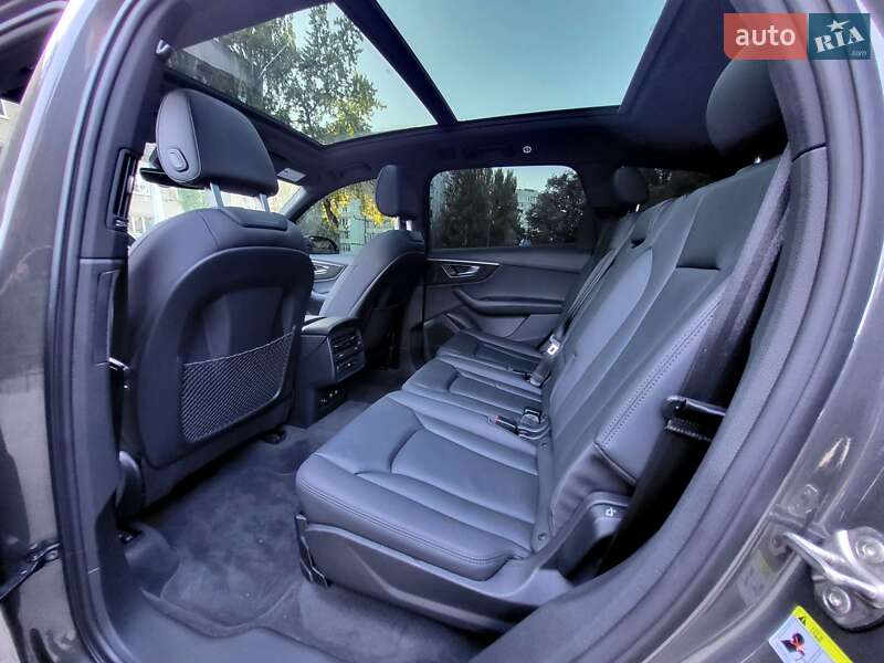 Внедорожник / Кроссовер Audi Q7 2021 в Запорожье