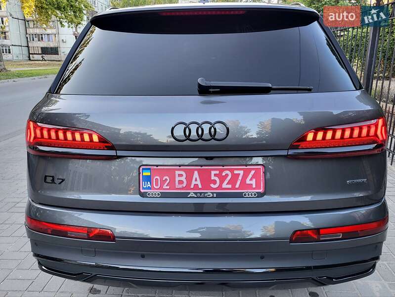 Внедорожник / Кроссовер Audi Q7 2021 в Запорожье