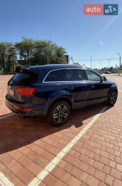 Внедорожник / Кроссовер Audi Q7 2010 в 