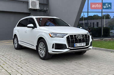 Внедорожник / Кроссовер Audi Q7 2020 в 