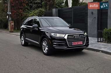 Внедорожник / Кроссовер Audi Q7 2018 в 