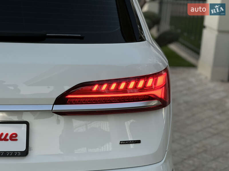 Внедорожник / Кроссовер Audi Q7 2025 в Одессе