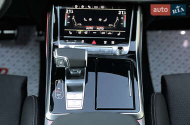 Позашляховик / Кросовер Audi Q7 2025 в 